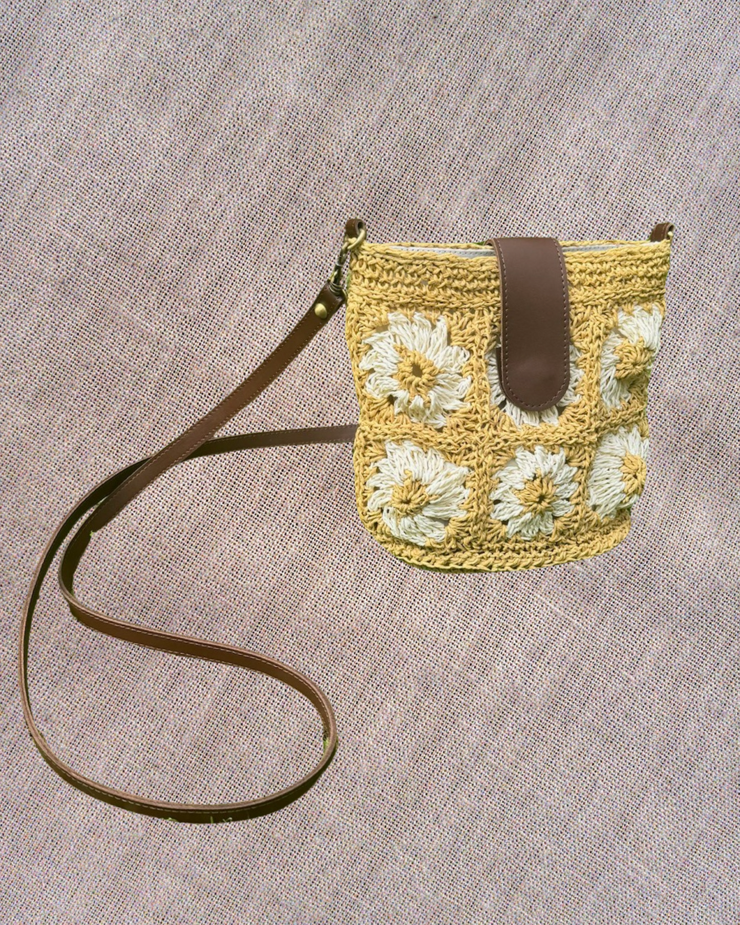 Daisy Raffia Sling